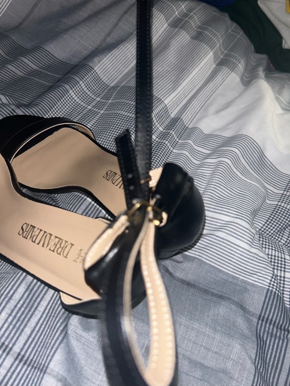 DREAM PAIRS
Black Hi-Chunk High Heel Pump Women’s Sandals - Picture 11 of 11
